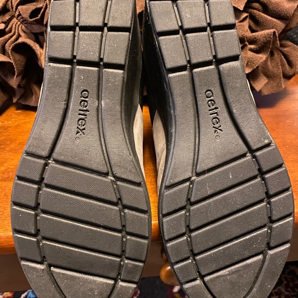 Aetrex Ankle Boot - Picture 2 of 5